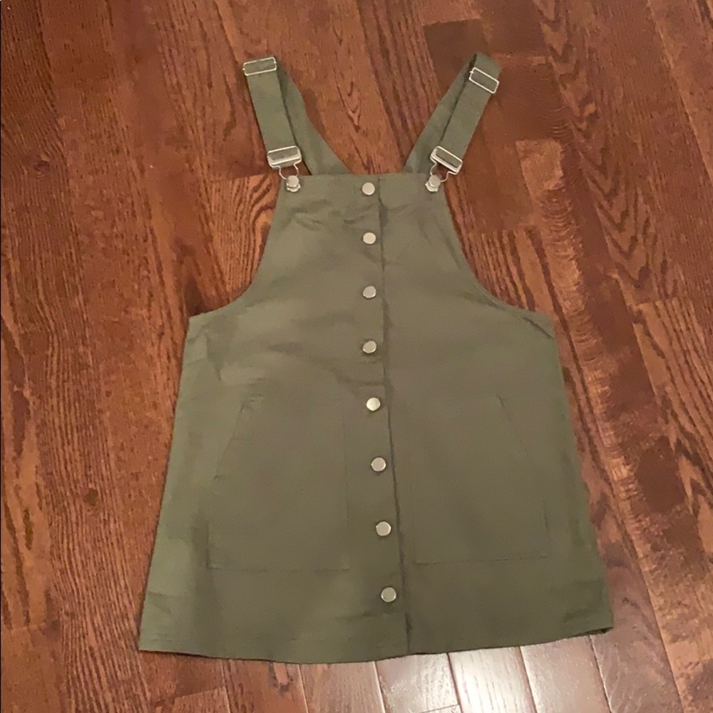 CLOSET CLEAR OUT: Francesca’s Button Down Jumper